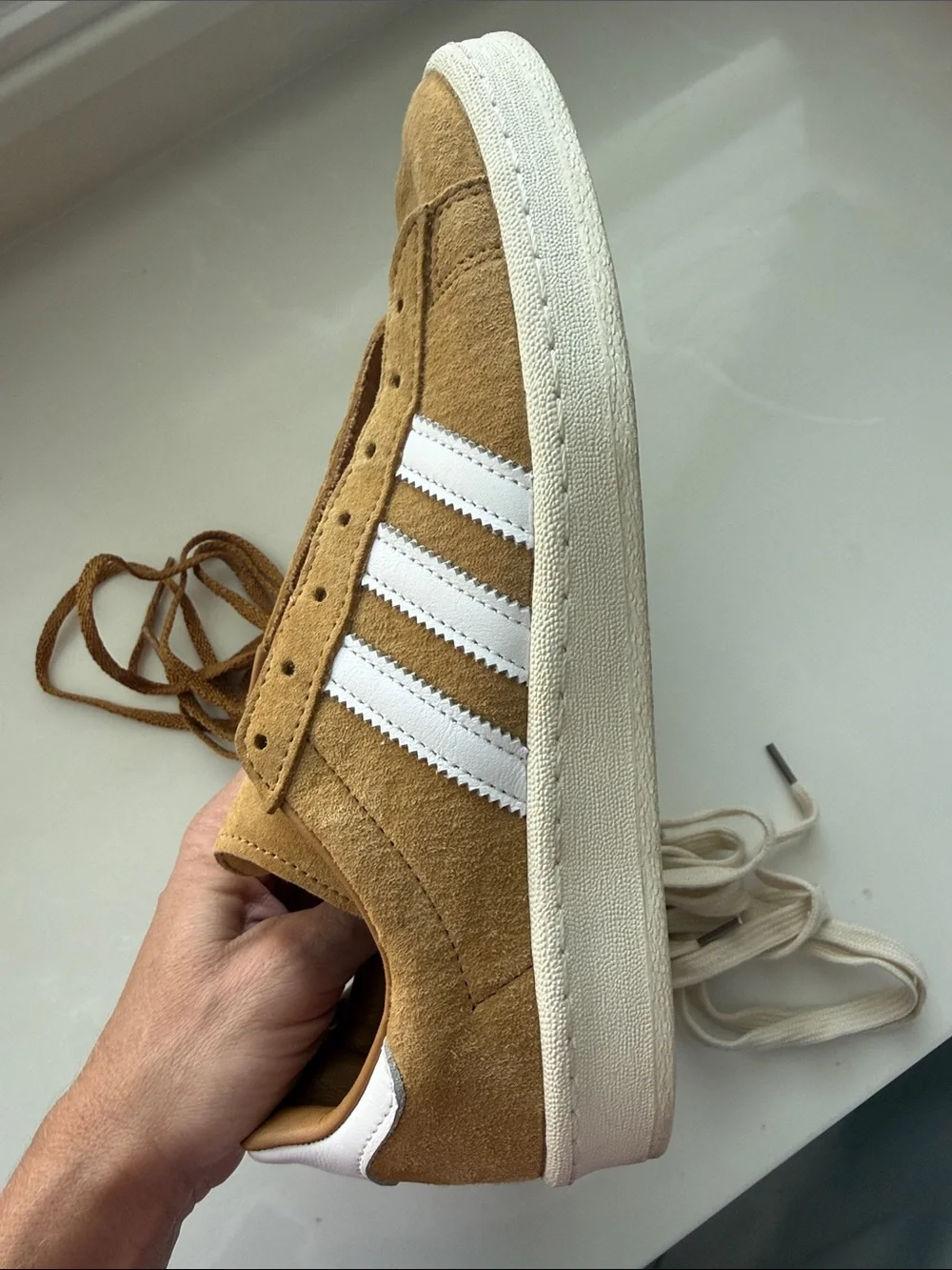 adidas low top